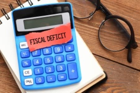 Data-Alert-India-Apr-Jun-fiscal-gap-8-4-37-of-FY25-aim-capex-down-35-37-YoY