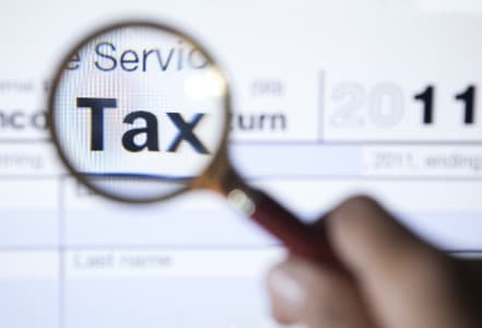 Govt-may-cut-tax-on-derivative-deal-with-non-bank-units-in-GIFT-says-source