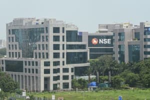 SEBI-Inspection-SEBI-initiates-focused-inspection-of-BSE-NSE-surveillance-functions