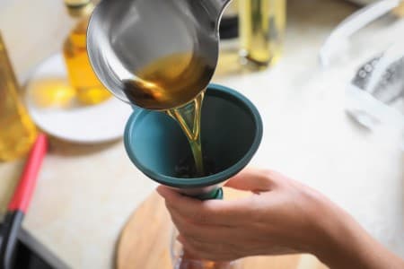 Lower-Imports-Sunvin-Group-sees-edible-oil-imports-down-24-37-at-1-43-mln-tn-in-Aug