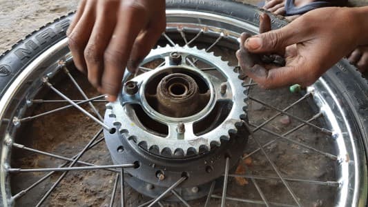 Sales-Growth-Auto-components-body-sees-higher-sales-on-festive-demand-good-rains