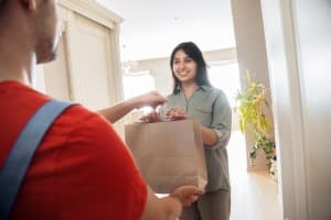 Grievance-Redressal-Govt-agency-serves-notice-to-Swiggy-Zomato-on-consumer-grievance-redressal