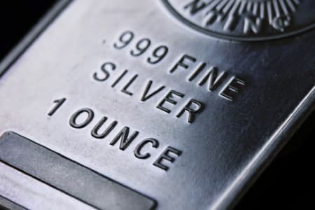 Base-Import-Price-Govt-raises-base-import-price-of-silver-by-102-kg-keeps-gold-unchanged