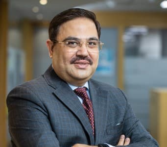 Shriram-Housing-Fin-MD-says-Warburg-Pincus-to-complete-acquisition-by-Nov-end