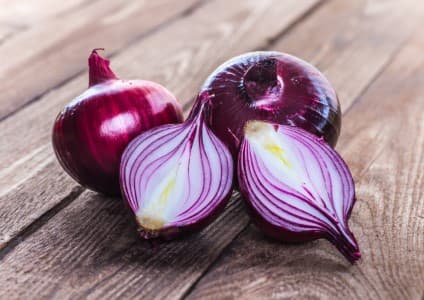 Distribution-Challenges-Govt-facing-hurdles-in-offloading-onions-from-buffer-stocks-say-sources