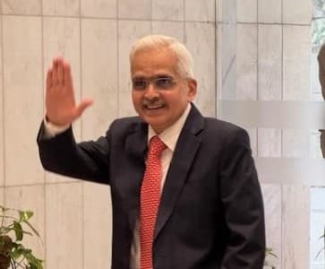 RBI-MPC-leaves-repo-rate-unchanged-cuts-CRR-by-50-bps-in-two-tranches