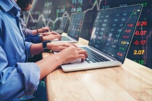 FII-outflows-US-tariffs-to-keep-Nifty-50-down-in-Feb