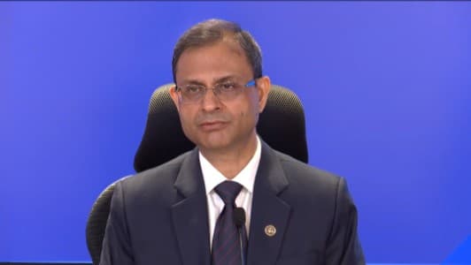 SPOTLIGHT-RBI-pulls-rupee-up-by-brute-force-as-Governor-Malhotra-deploys-old-playbook