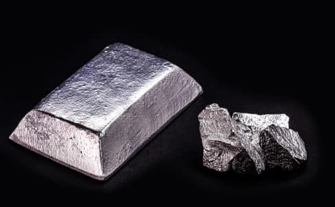 Zinc-Study-Global-refined-zinc-market-in-deficit-of-62-000-tn-in-2024-says-study-group