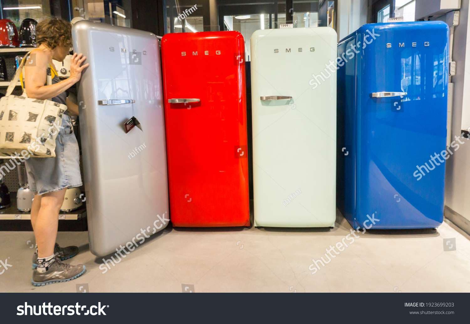 Oct-Dec-sales-of-durable-goods-cos-outshine-PAT-retail-companies-disappoint