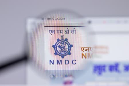 Analyst-Concall-NMDC-aims-to-sell-54-55-mln-tn-iron-ore-in-FY26