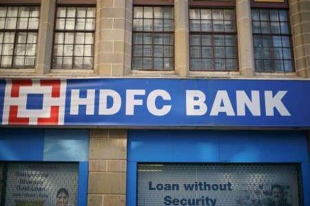 Passing-the-Blame-HC-notice-to-RBI-HDFC-Bank-in-unauthorised-fraudulent-transaction-case