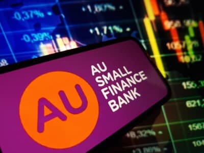 Universal-Bank-RBI-gives-in-principle-approval-to-AU-Small-Fin-Bk-to-become-universal-bank