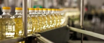 Duty-Hike-Govt-ups-edible-oils-base-import-prices-by-12-30-tn-crude-palm-oil-by-30