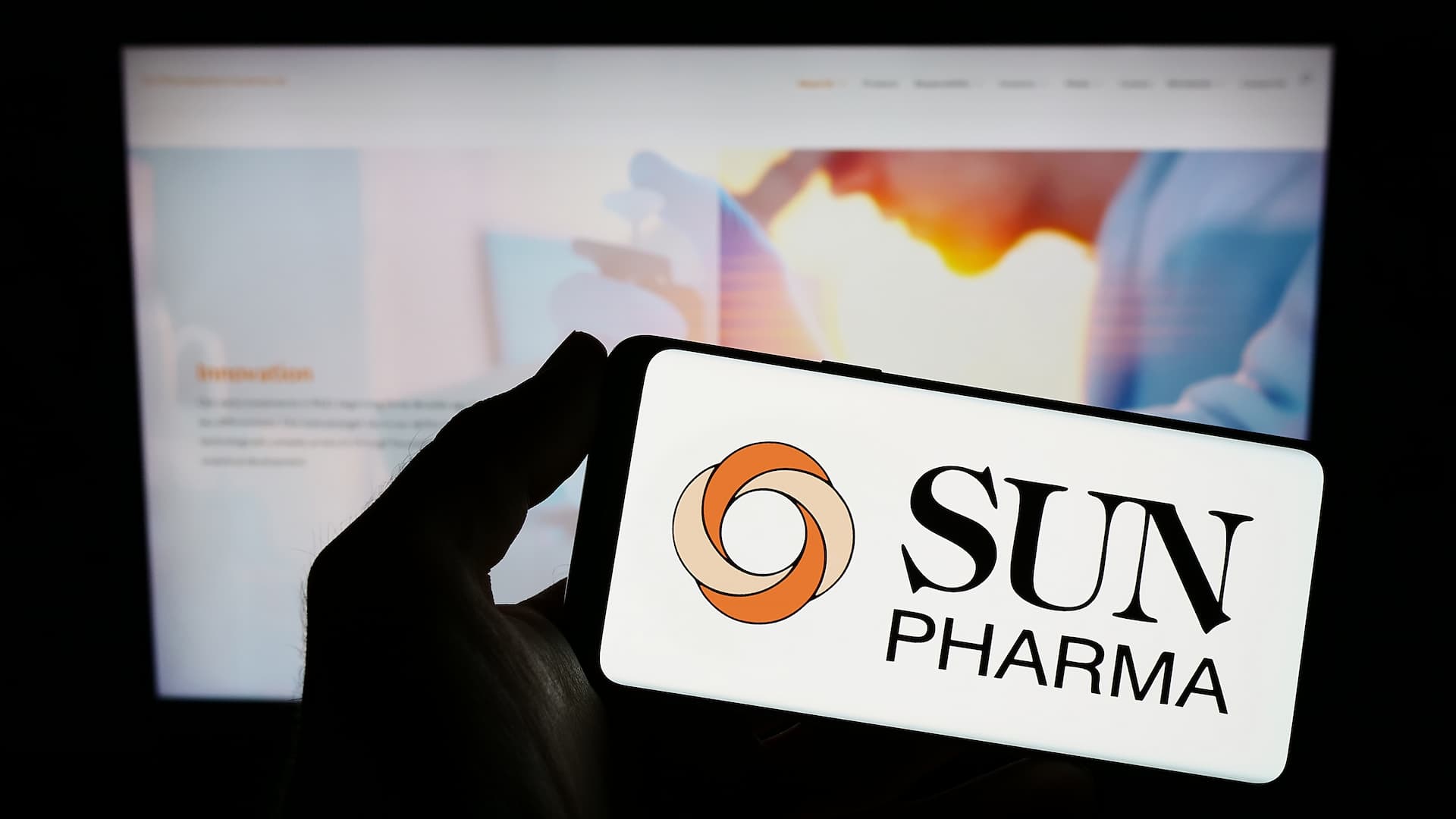 Earnings-Guidance-Sun-Pharma-targets-mid-to-high-single-digit-consol-topline-growth-in-FY26