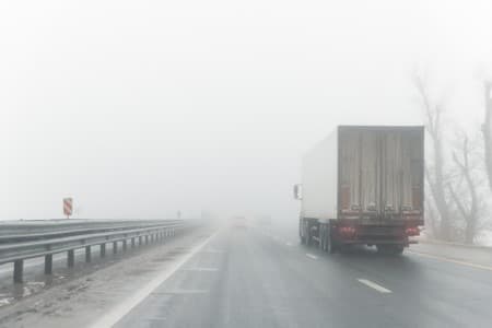 Weather-Check-Dense-to-very-dense-fog-to-persist-in-north-Indian-states-till-Tue-says-IMD