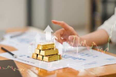 Gold-Buying-Central-banks-gold-buying-dips-to-328-tn-in-2025-Poland-top-buyer-WGC
