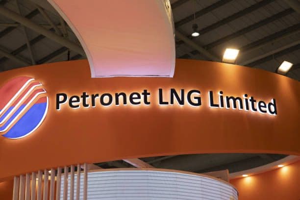 Shipments-Hit-Petronet-LNG-issues-force-majeure-notice-as-West-Asia-conflict-disrupts-ops