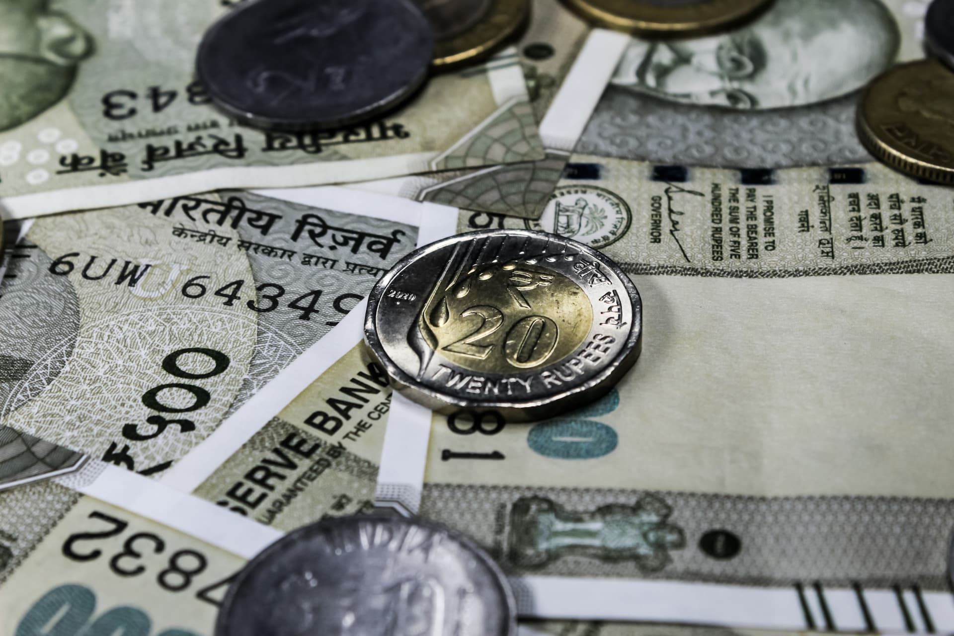 TREND-CD-issuances-at-7-yr-high-in-May-on-low-liquidity-firm-credit-demand