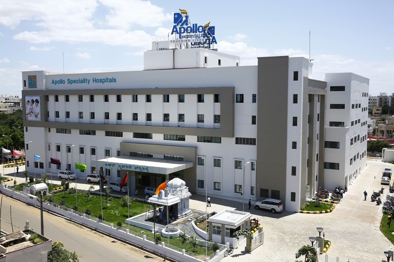 Analyst-Concall-Apollo-Hospitals-sees-20-37-YoY-growth-in-hospital-operations-FY27