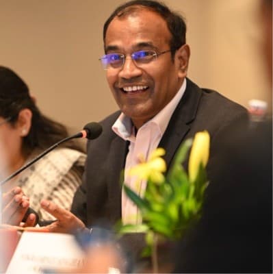 CV-Sales-Growth-Infra-spending-replacement-demand-driving-growth-says-Ashok-Leyland-s-Mani