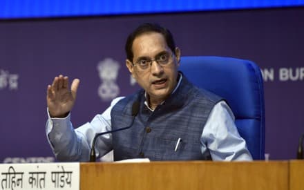 Global-Fintech-Fest-Closing-auction-to-stay-exploring-F-O-settlement-price-change-SEBI-chief