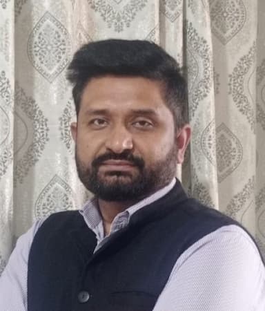 AKUL NISHANT AKHOURY AKUL NISHANT AKHOURY